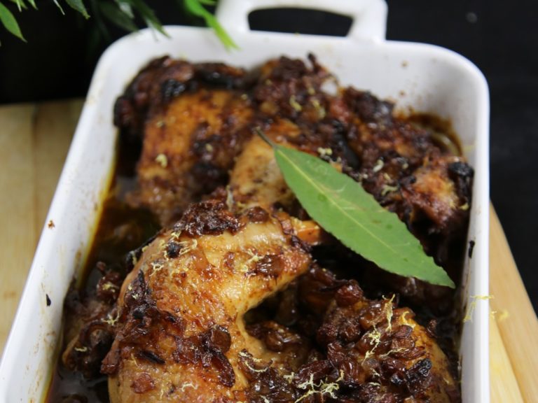 Cuisses de poulet aux raisins secs et miel