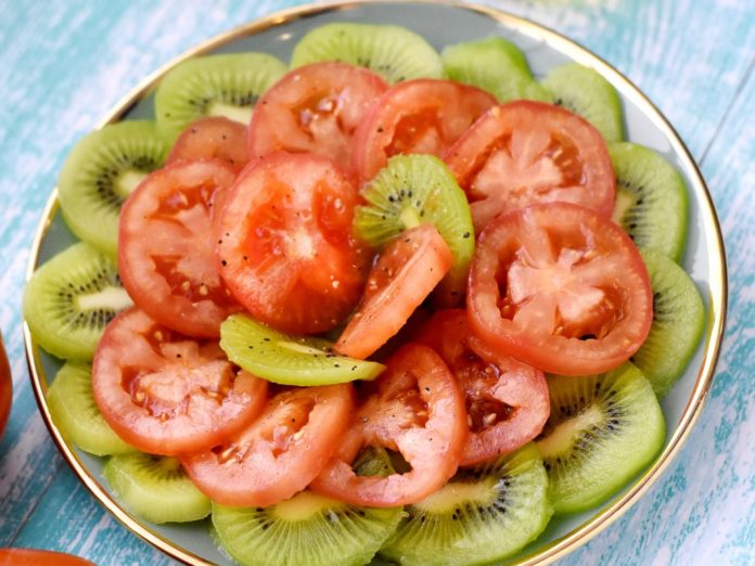Salade de kiwis et tomates de Lili