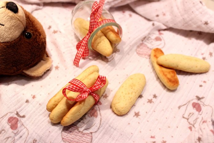 Biscuits maison pour bébé (à partir de 8 mois) Biscuits maison pour bébé (à partir de 8 mois)