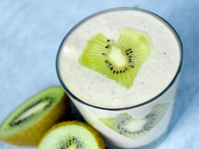 mousse de banane et kiwis - la cuisine française