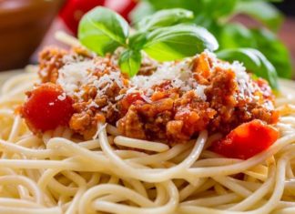 Spaghettis à la sauce bolognaise fait maison