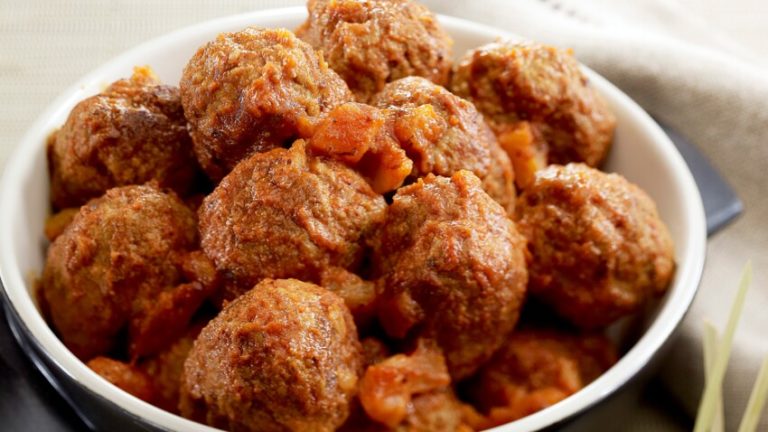 Boulette de viande à la sauce tomate